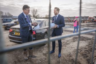 Maxime Verhagen Bouwend Nederland minister Hugo de Jonge bouwplaats